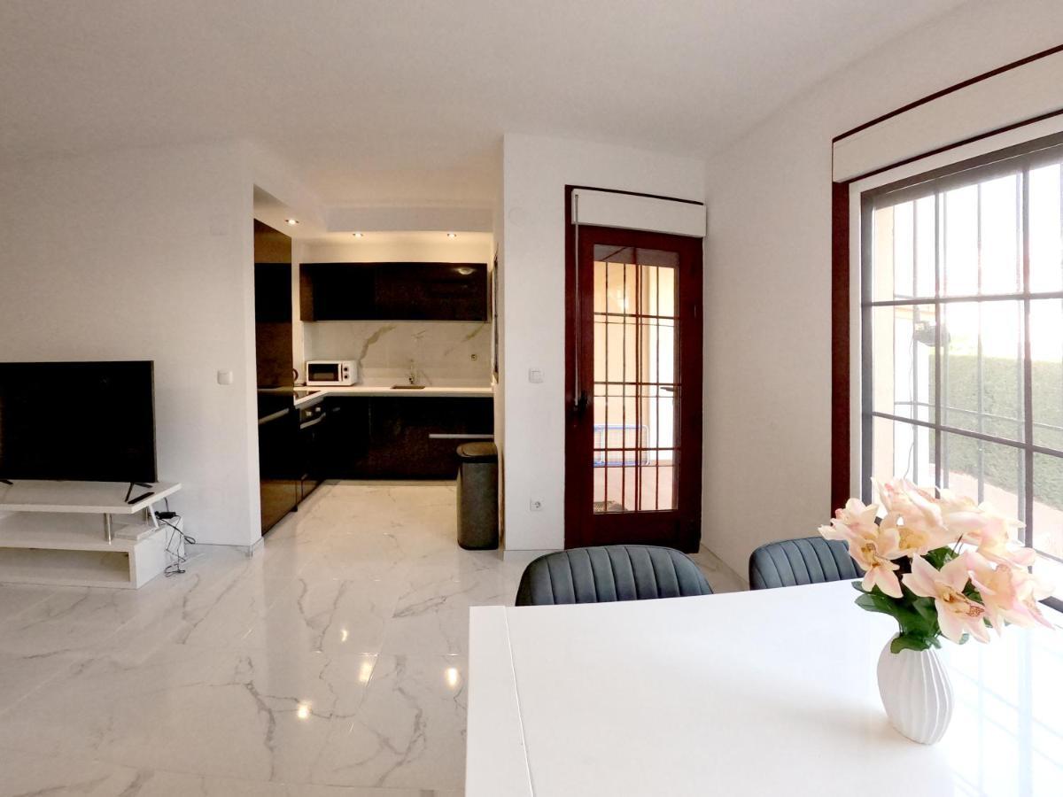 Apartmán Club Salino 37 Torrevieja Exteriér fotografie